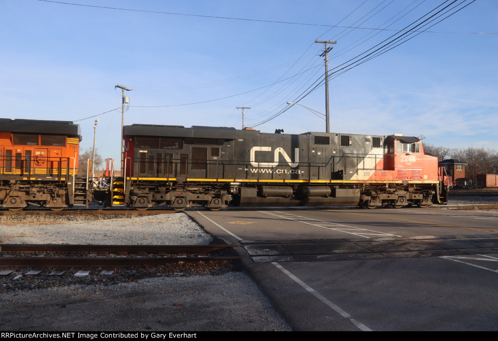 CN ES44DC #2244
